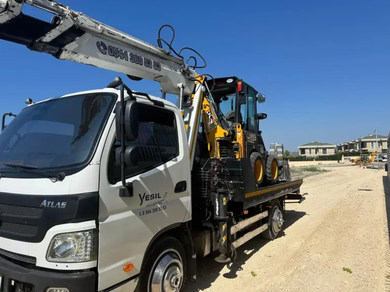 Kurtarıcı ile beko loder taşıma