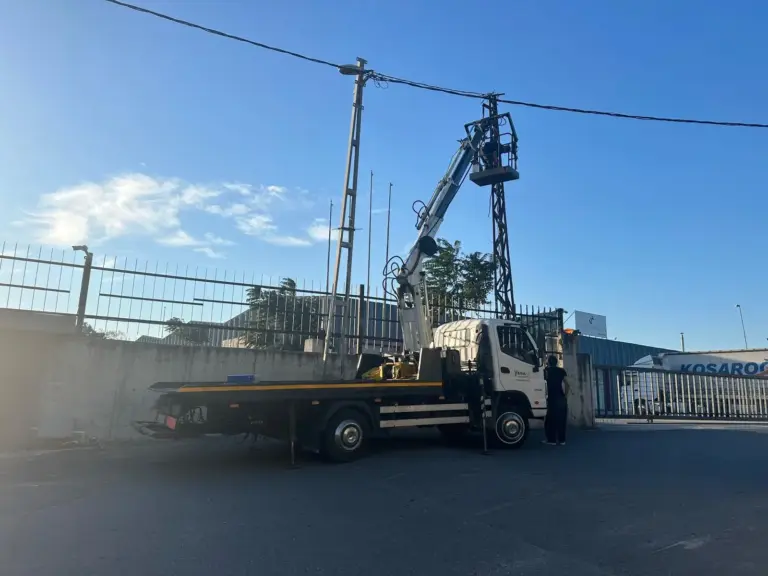 Vinçli araç ile kaldırma hizmeti